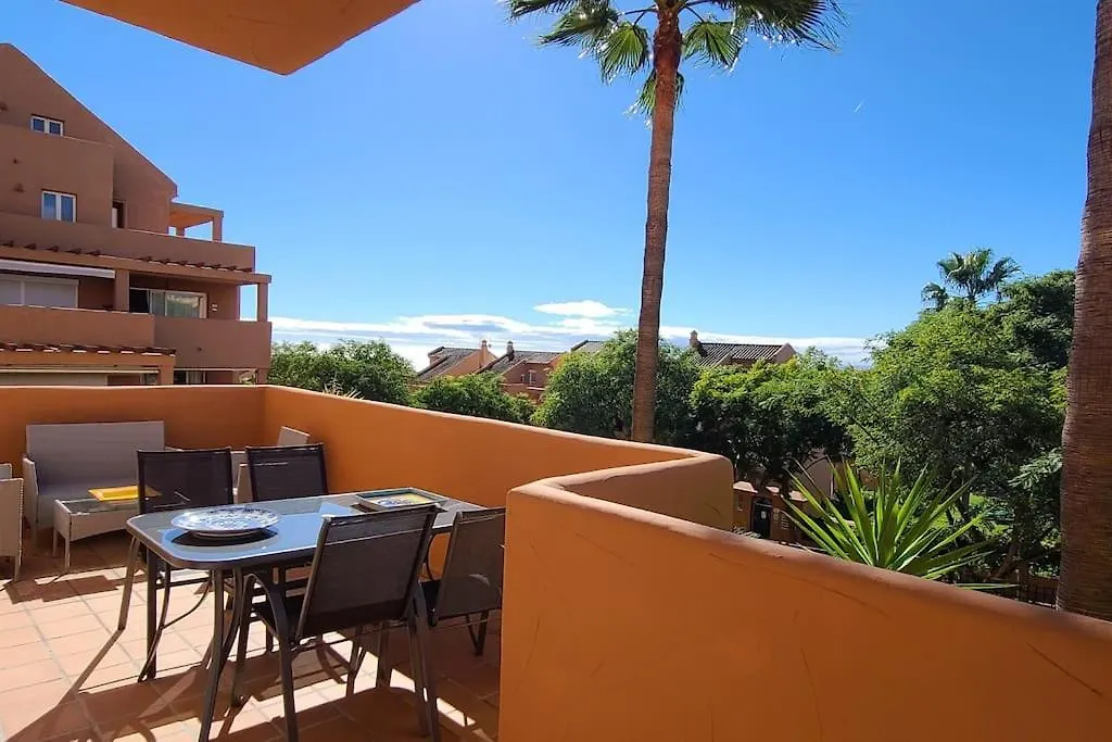 Modern Apartment In Elviria, Golf, Fun & Beach Marbella Spain